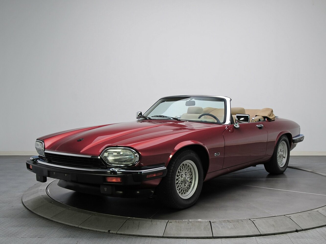 XJS