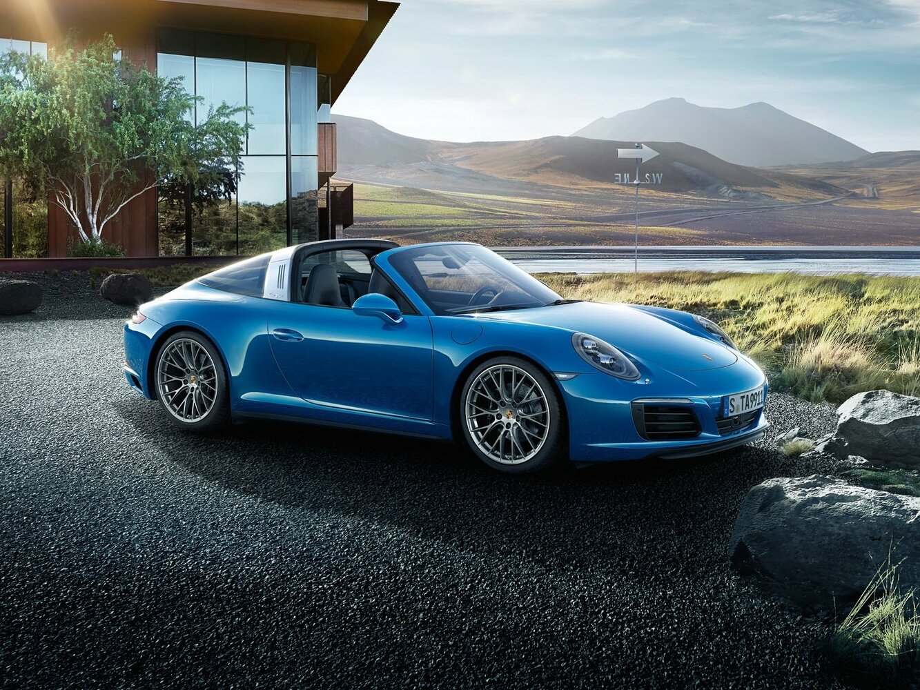 911