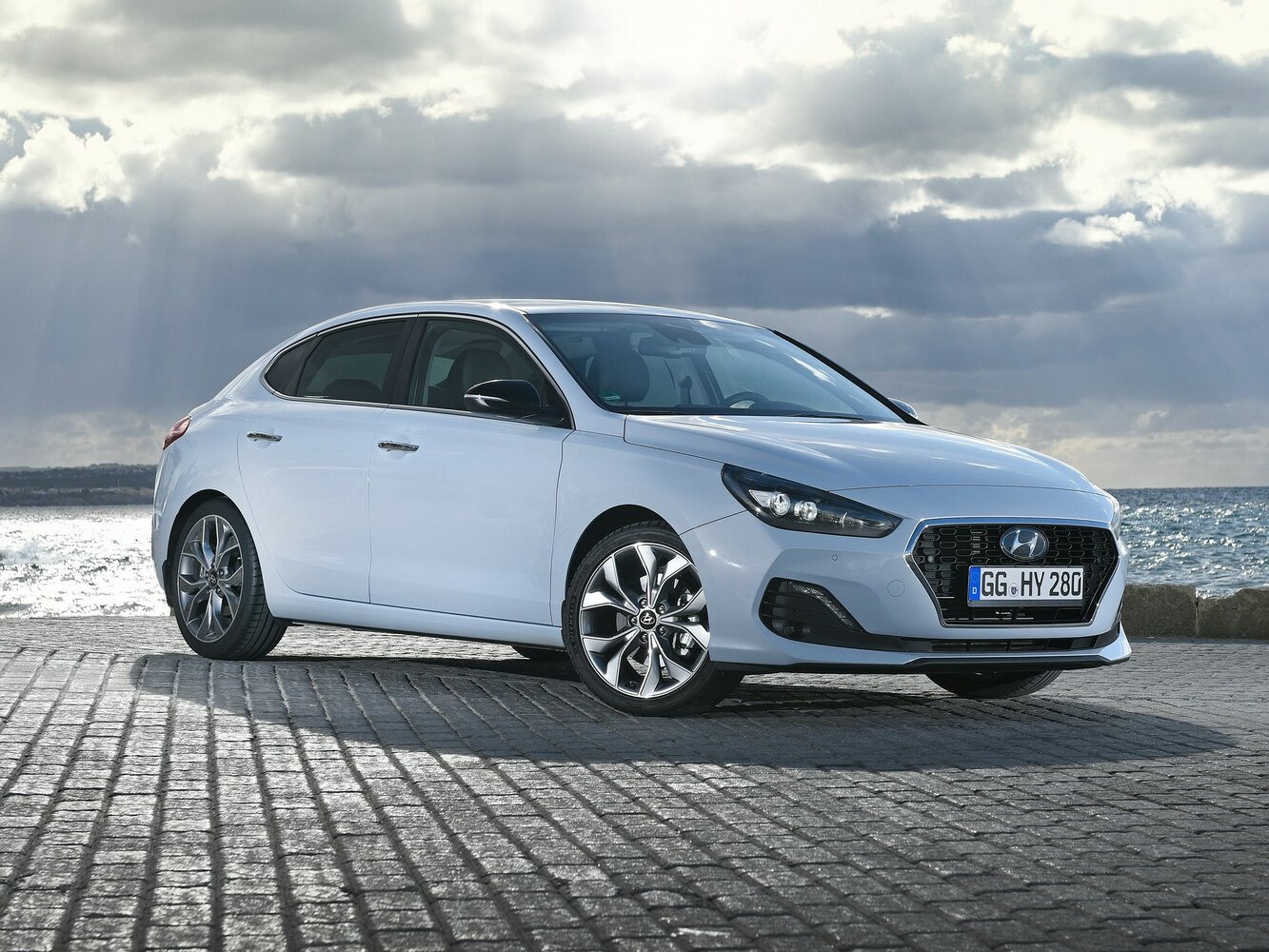 i30