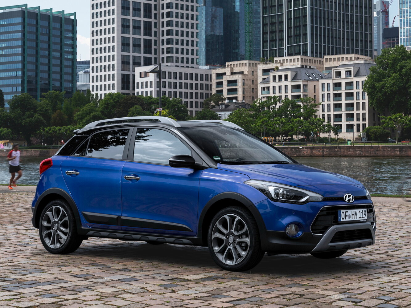 i20