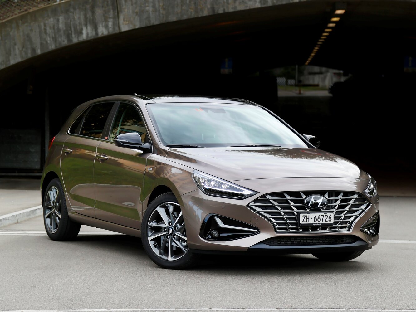 i30