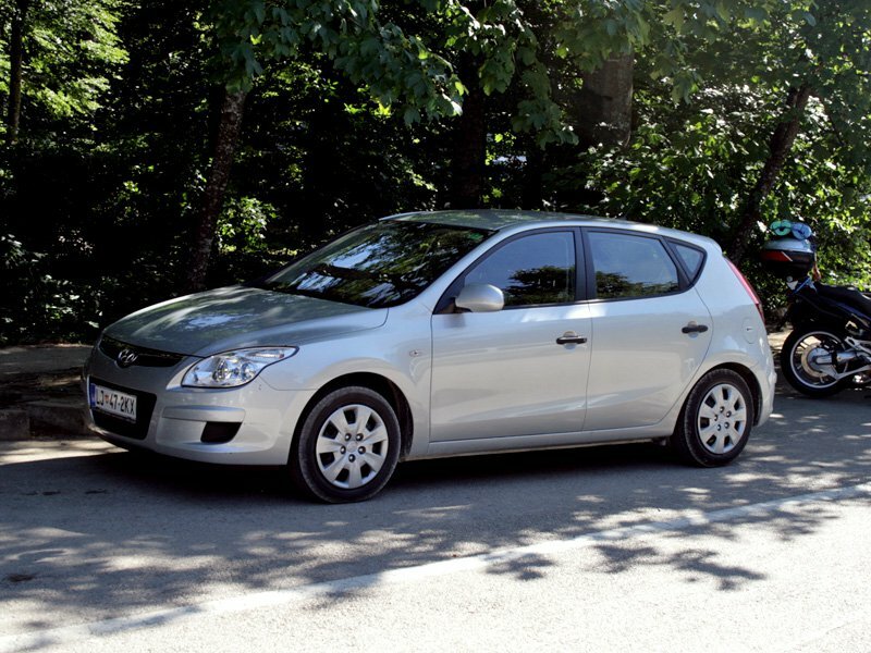 i30