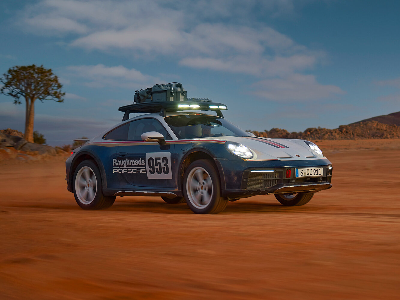 911