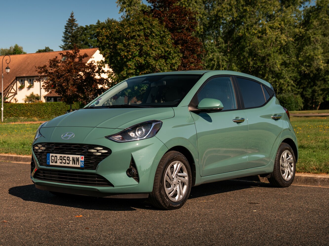 i10