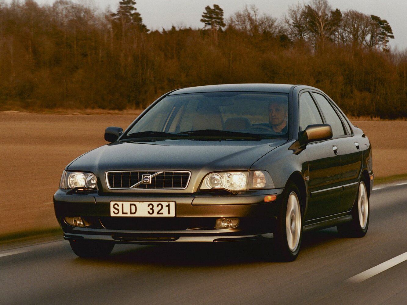 S40