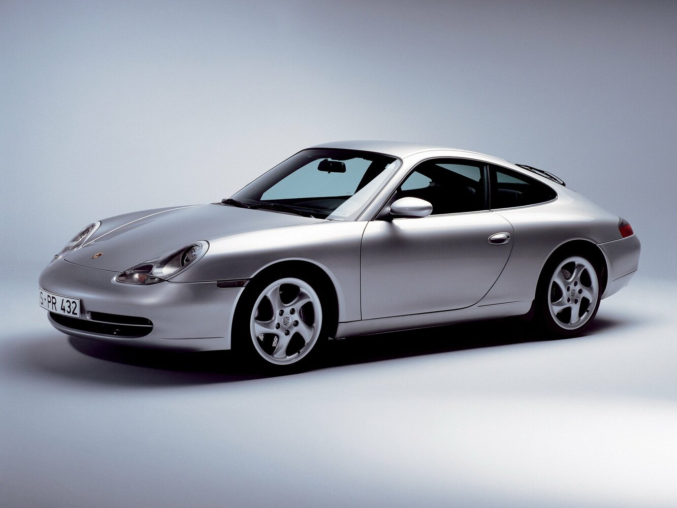 911