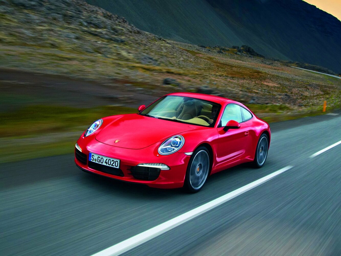 911